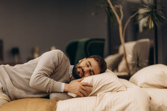 كيف تحسّن جودة النوم بشكل طبيعي؟ دليل شامل لنوم أفضل